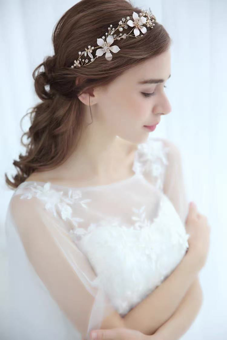 Floral Bridal Hair Vine（花卉发藤）